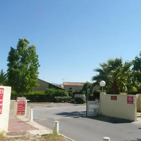 Maison Cosy Avec Mezzanine, Terrasse, Piscine Et Parking - Saint-cyprien - Fr-1-225d-558 Holiday home