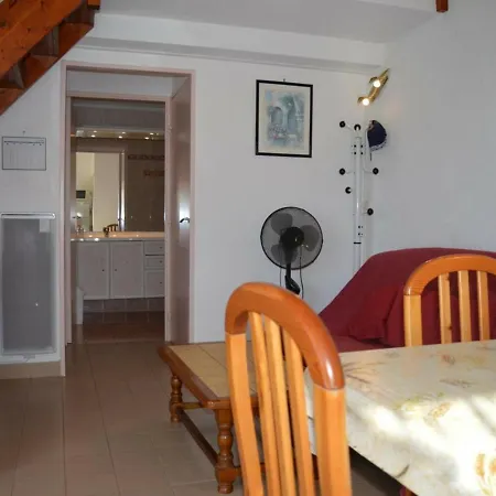 Maison Cosy Avec Mezzanine, Terrasse, Piscine Et Parking - Saint-cyprien - Fr-1-225d-558 Holiday home Saint-Cyprien (Pyrenees-Orientales)